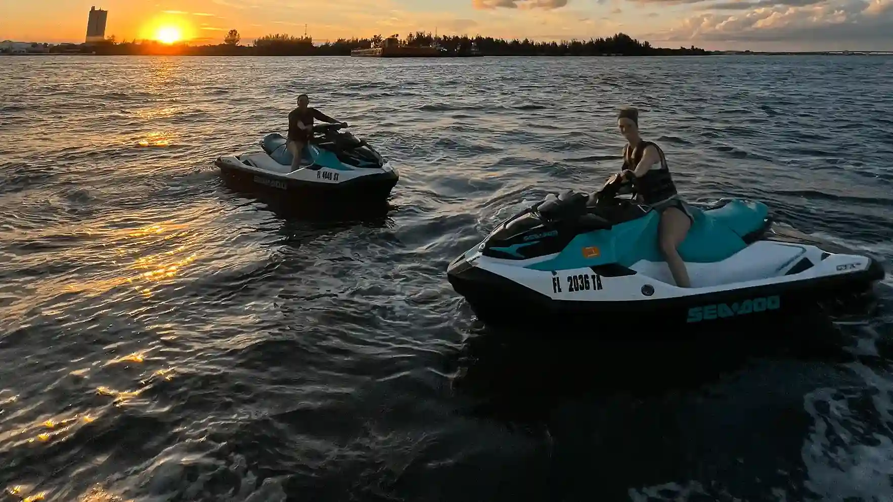 Night-jet-ski